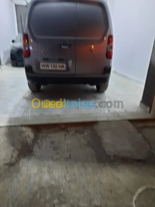 Peugeot Partner VU 2021 Court N1