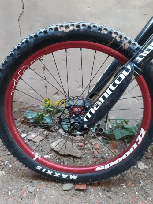 Velo dh commencal supreme