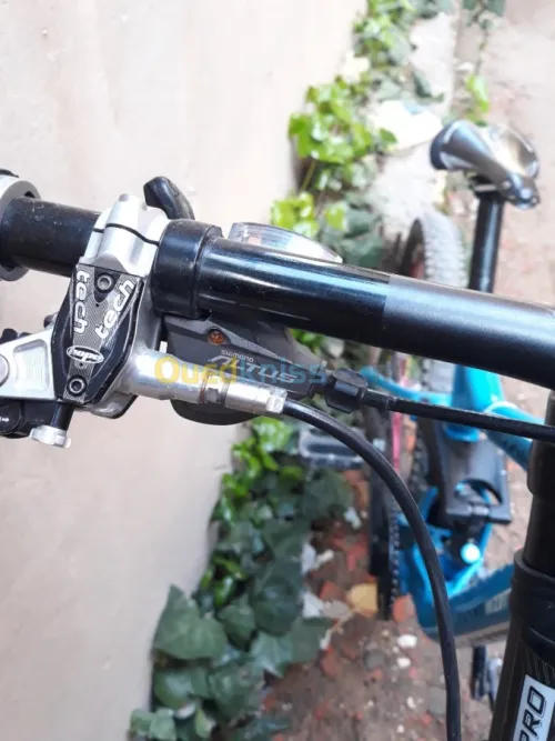 Velo dh commencal supreme