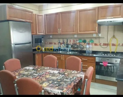 Location Appartement F4 Alger Bordj el bahri