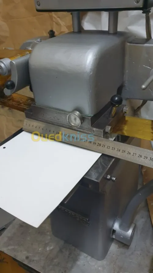 Machine  dorure a chaud et gaufrage 