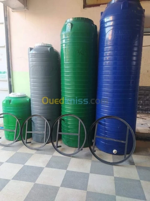 Citerne d'eau plastique 
