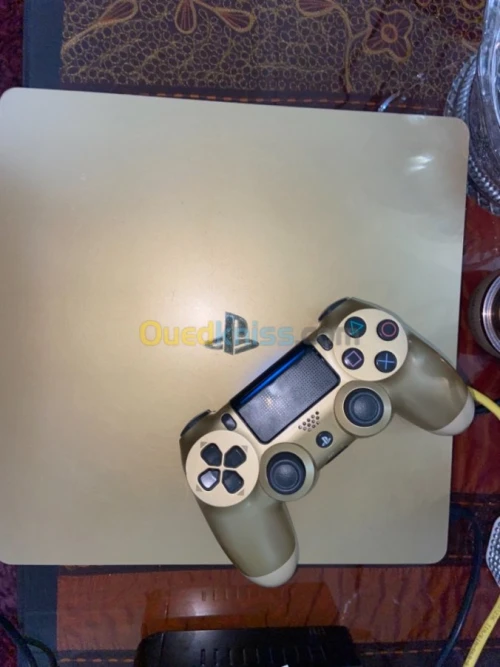 Ps4 slim gold 500g