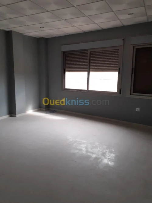 Location Niveau De Villa F4 Oran Oran