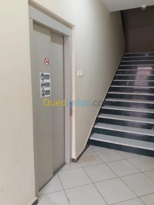 Location Niveau De Villa F4 Oran Oran