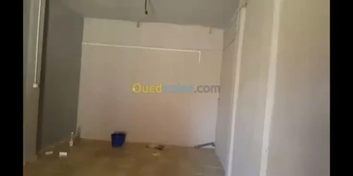 Location Local Ain temouchent Hammam bouhadjar