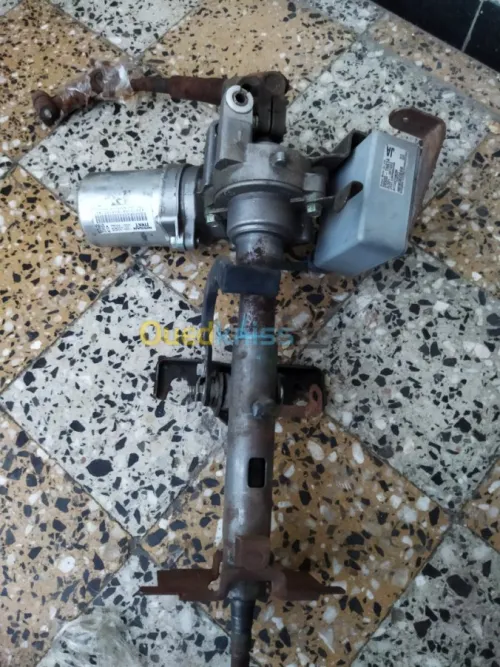 قطع غيار سيارة نيسان ميكرا k13