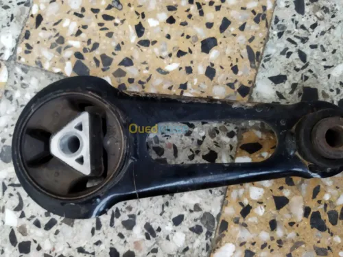 قطع غيار سيارة نيسان ميكرا k13