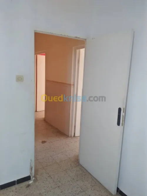 Location Appartement F3 Alger Bouzareah