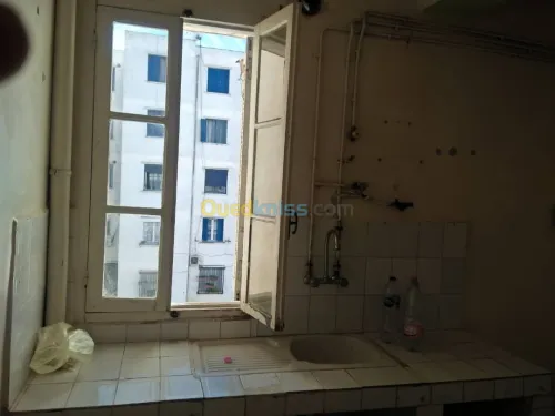 Location Appartement F3 Alger Bouzareah