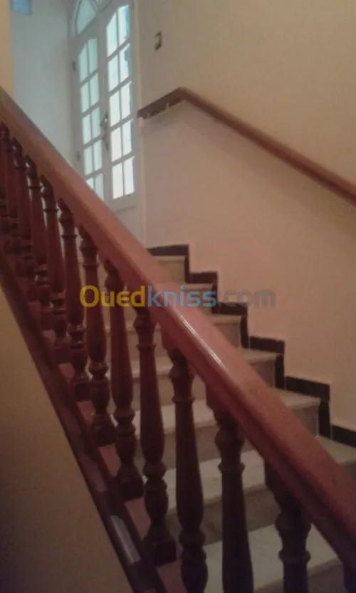 Location Duplex F4 Alger Hydra