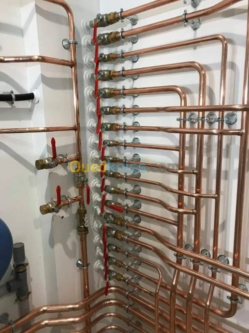  Service / Produit : plombier chauffag