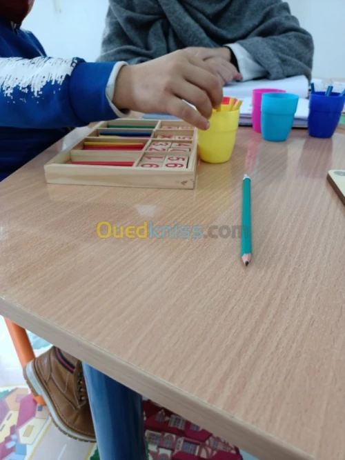 مختصة ارطوفونية و نفسانية