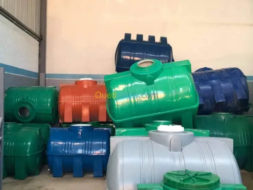 Citerne d'eau en plastique