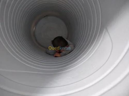 Citerne d'eau en plastique