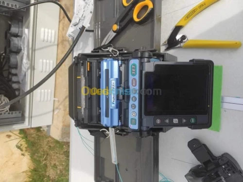 Fibre optique,  câble cuivre, caméras 