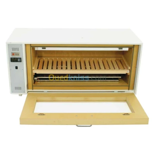 couveuse pour elevage de reine      