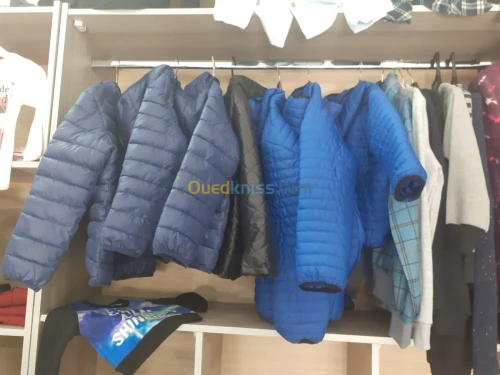 Lot de vêtements enfants