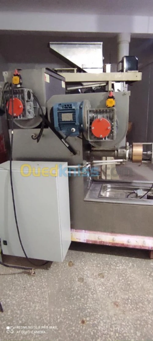 machine à pâtes مصنع الرشتة و العجائن 