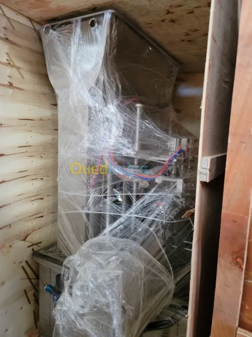 Machine conditionneuse, remplisseuse, 