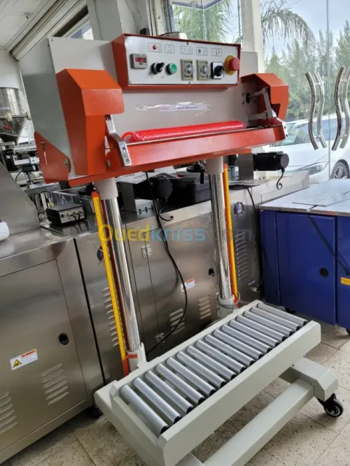 Machine conditionneuse, remplisseuse, 