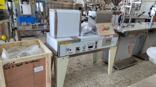 Machine conditionneuse, remplisseuse, 