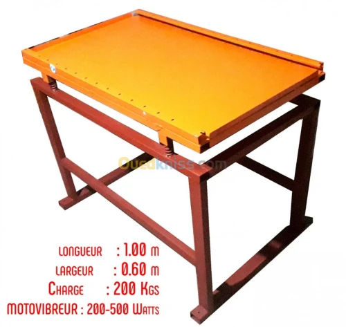 Table Vibrante / Béton/ Plâtre/ Décor