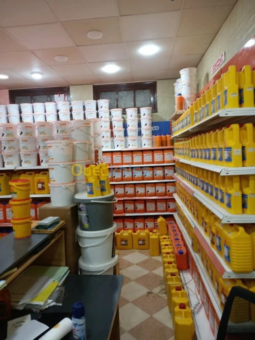 Distributeur produit sika et BASF