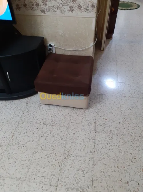 Salon bois hêtre de très bon état