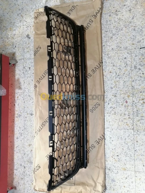 +2018 Grille centrale golf 7 gtd
