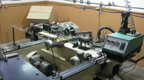 Machine de boite à Fromage