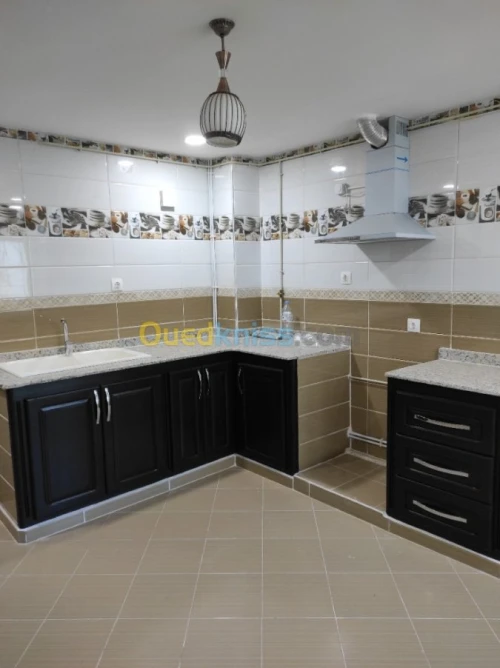 Vente Appartement F4 Mostaganem Mezghrane
