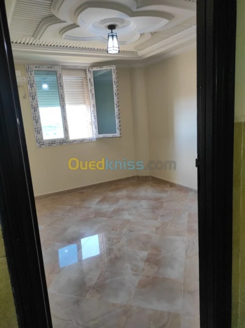 Vente Appartement F4 Mostaganem Mezghrane
