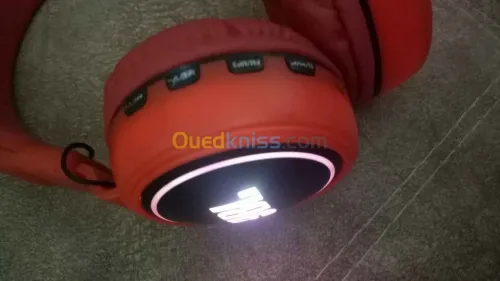 Casque sans fil JBL Bluetooth 5.0 LED