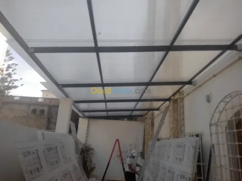 Polycarbonte tinda et toiture