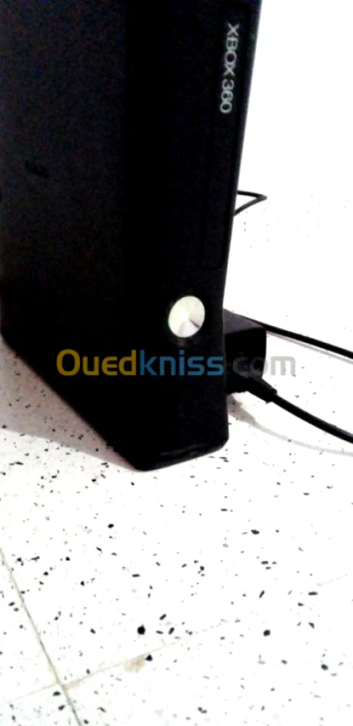 Xbox 360 Slime flaché + 30 jeux