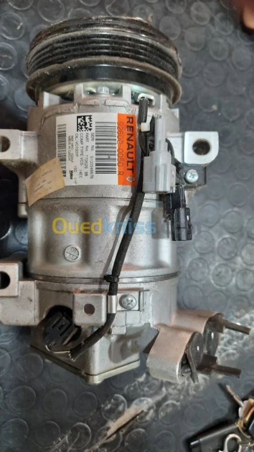 COMPRESSEUR CLIM VALEO RENAULT
