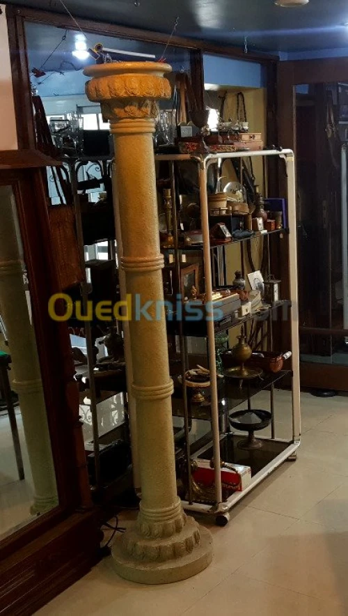 Colonne Lampadaire style romain 