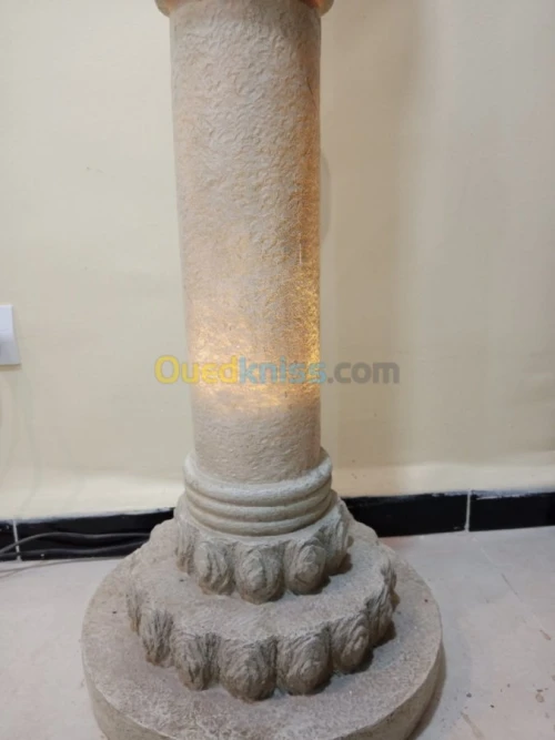 Colonne Lampadaire style romain 