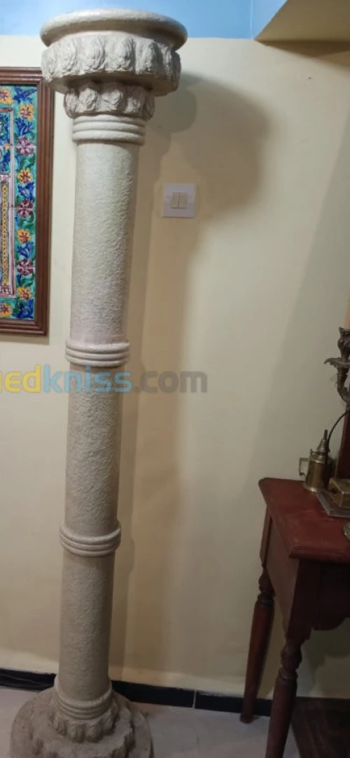 Colonne Lampadaire style romain 