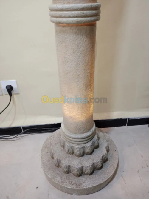 Colonne Lampadaire style romain 