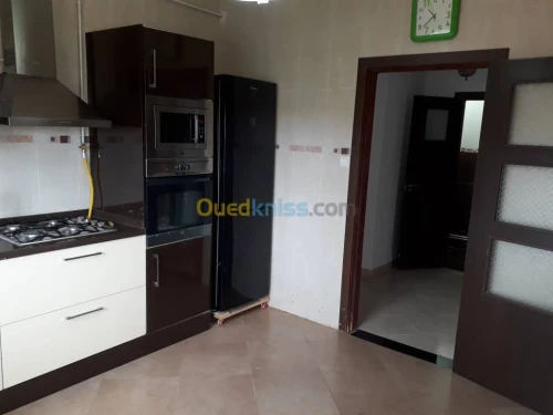 Location Appartement F3 Oran Bir el djir