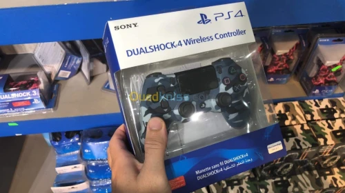 Manette PS4 sans fil noir / militaire