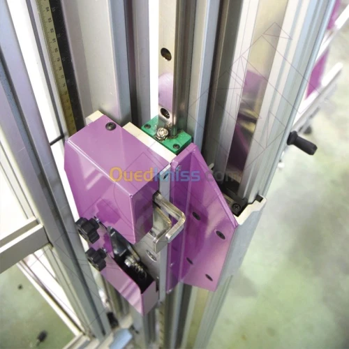 Decoupeuse verticale  FOREX - PLEXI.