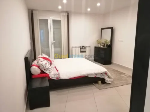 Location Appartement F4 Alger Hydra