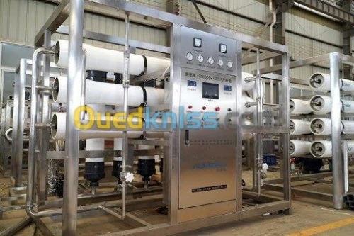 MOSTA EAU eau distillée / déminéralisé