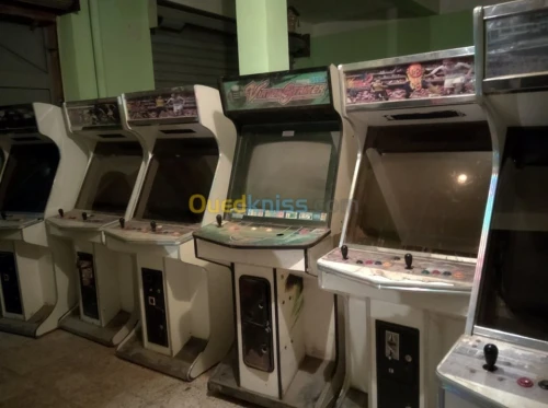 Vendre des machines de jeux 0776887478