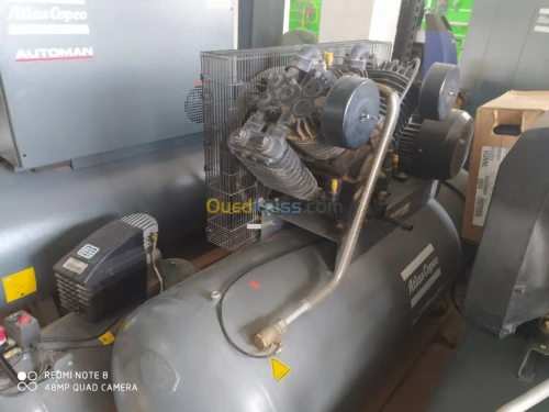 Des compresseur atlas copco a pistons 