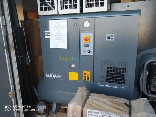 Des compresseur atlas copco a pistons 