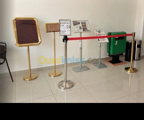 PIQUET D 'HOTEL A SANGLE 